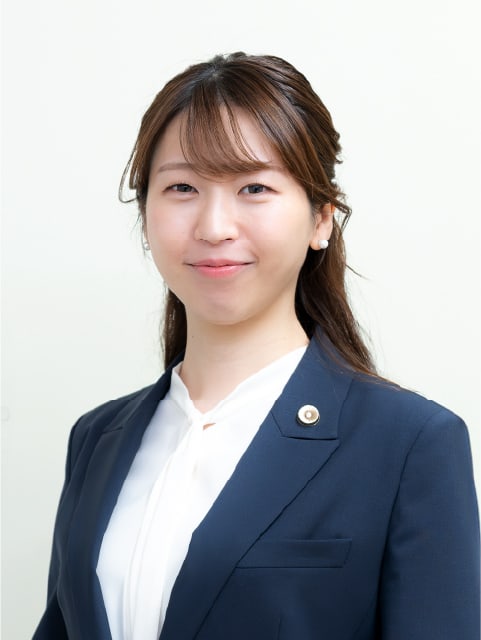 弁護士 南村早紀